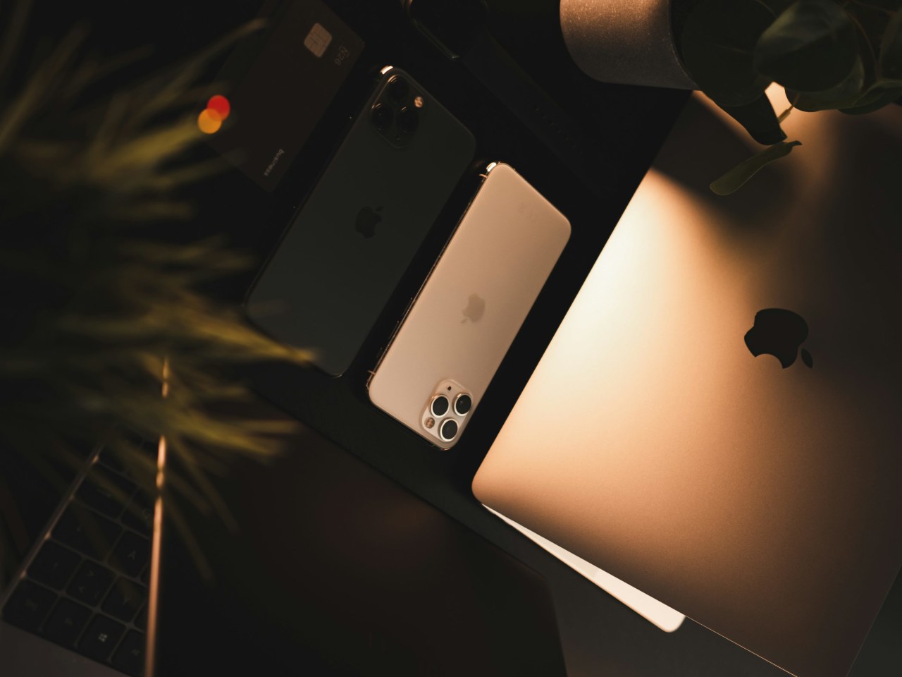 Топ-10 самых полезных приложений для iOS на 2025 год