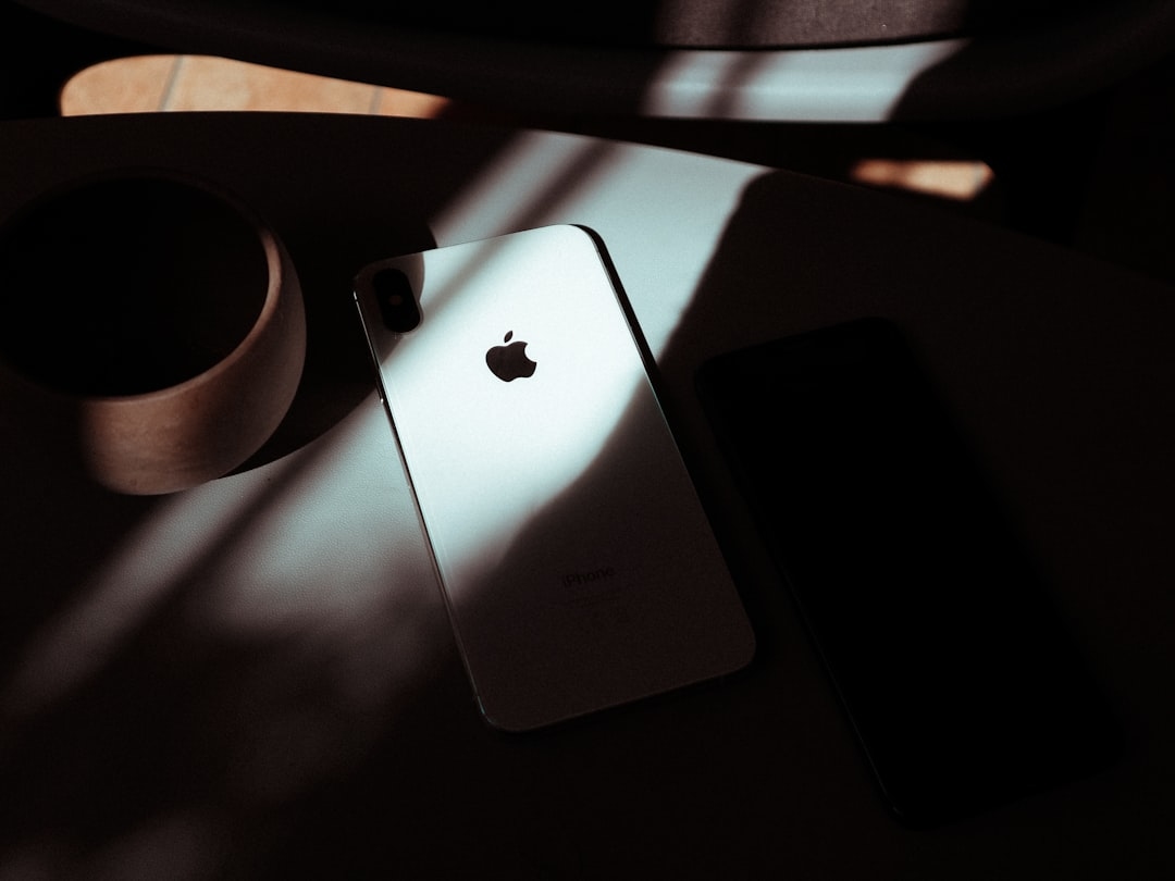 Що робити, якщо iPhone швидко сідає: розповсюджені причини та рішення